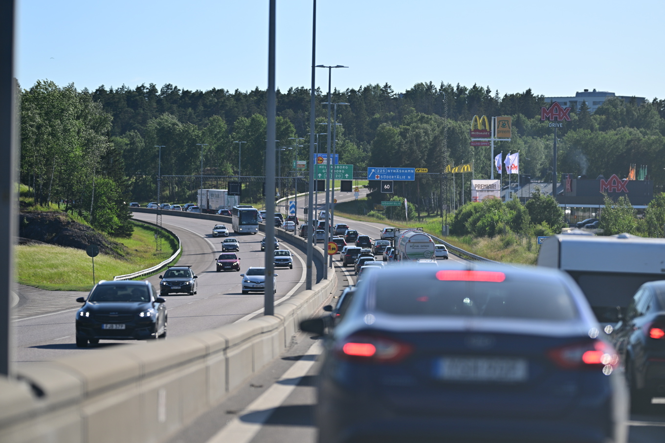 Kristdemokraterna ställer sig positiva till EU-kommissionens förslag om att slopa totalförbudet mot nya bensinbilar efter 2035. Arkivbild. Foto: Magnus Lejhall/TT