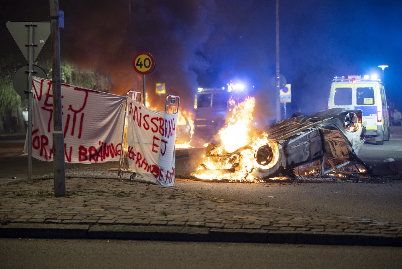 Åklagaren vill ta del av mediernas bild- och filmmaterial från upploppet i Rosengård i Malmö i september 2023 och har nu nått framgång i Malmö tingsrätt. Foto: Johan Nilsson/TT