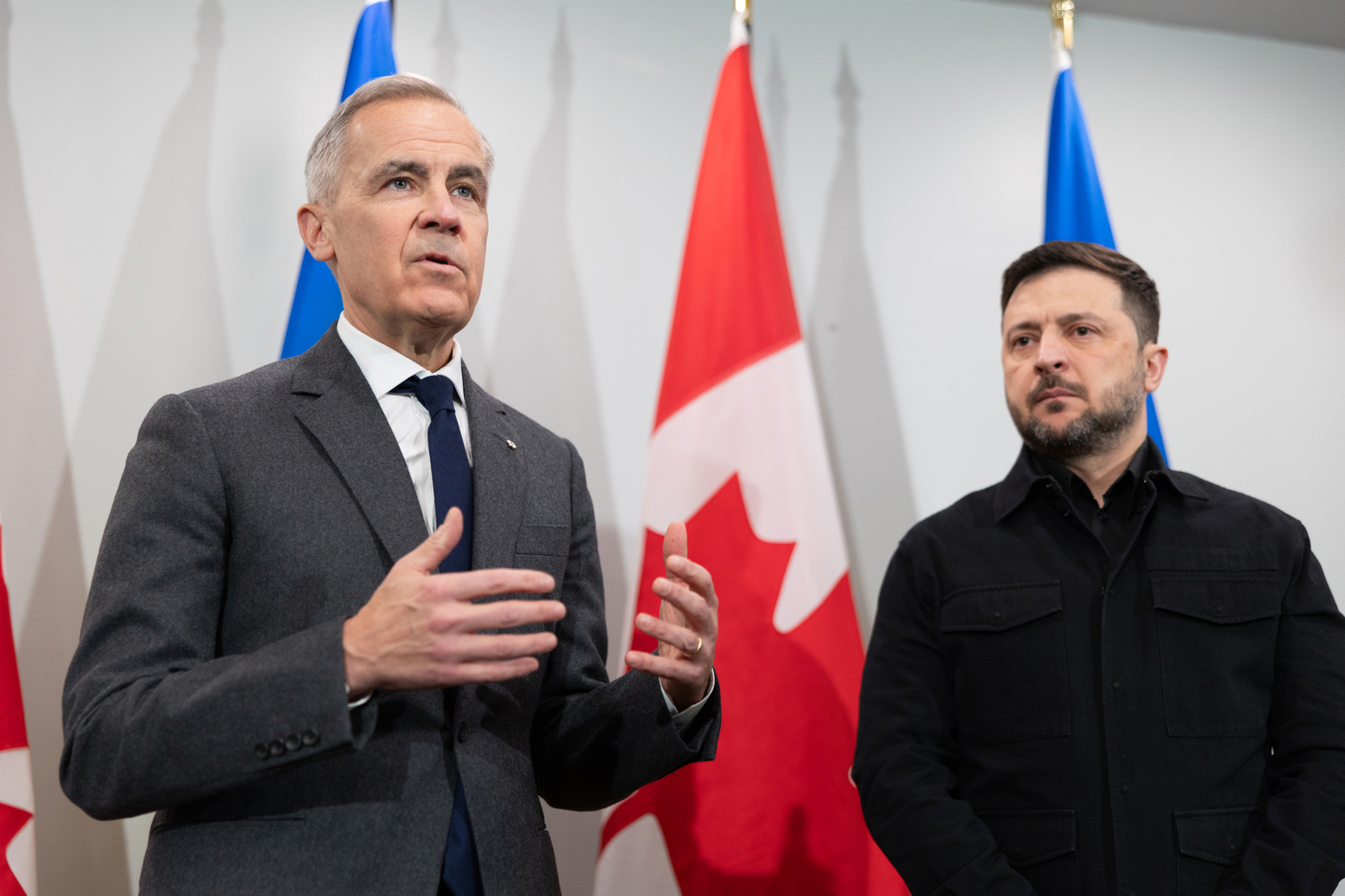 Kanadas premiärminister Mark Carney träffade Ukrainas presidenet Volodymyr Zelenskyj i Halifax i provinsen Novia Scotia på lördagen. Foto: Riley Smith/The Canadian Press via AP/TT