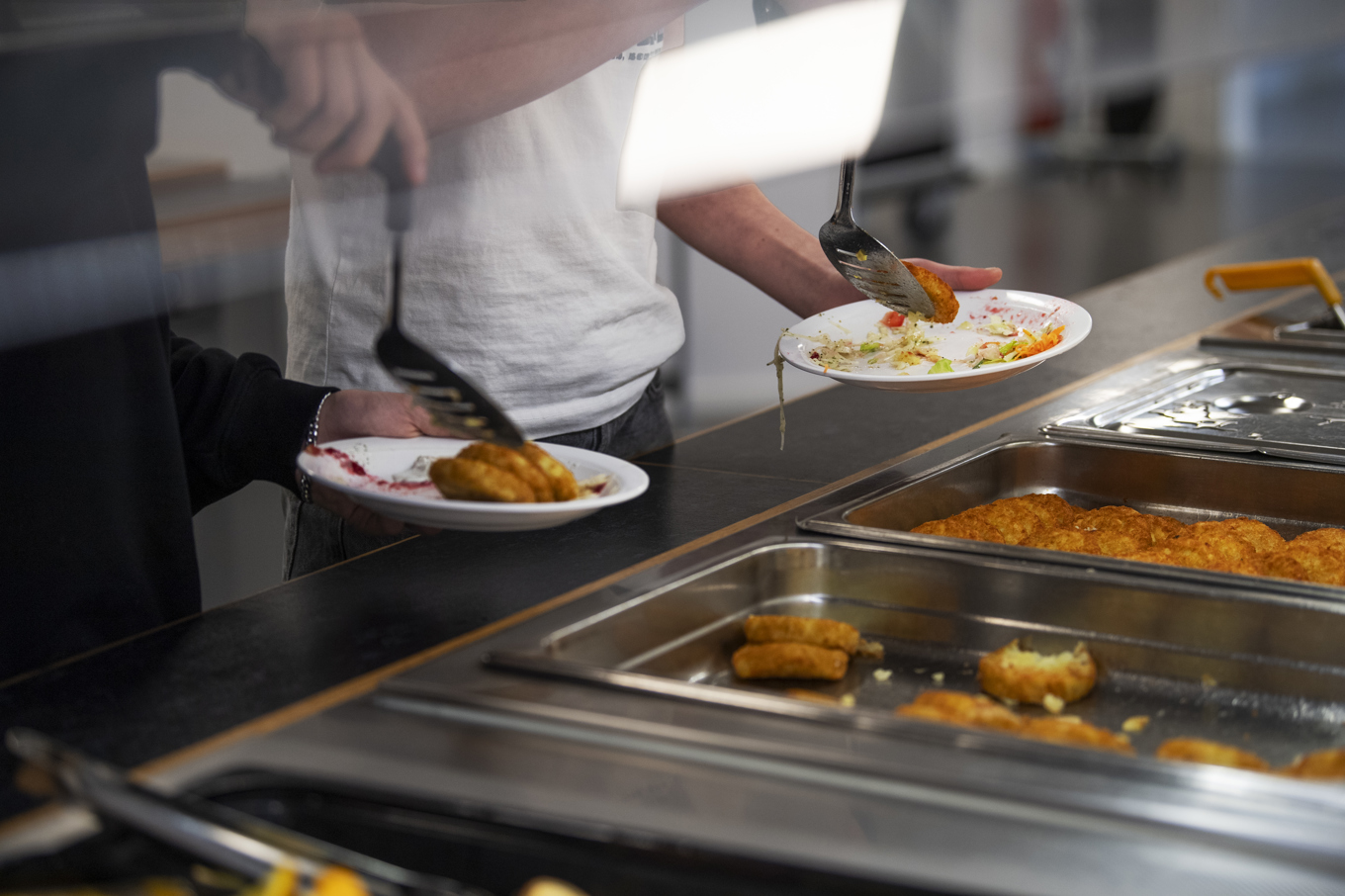 Sverige, Finland och Estland är de enda länderna i världen som serverar gratis skollunch till alla barn. Arkivbild. Foto: Viktoria Bank/TT