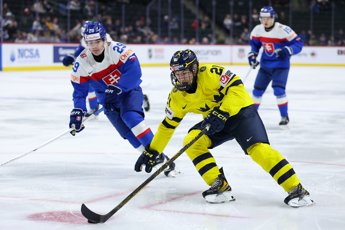 Viggo Björck har gjort tre mål och två assists hittills i junior-VM. Foto: Matt Krohn/AP/TT
