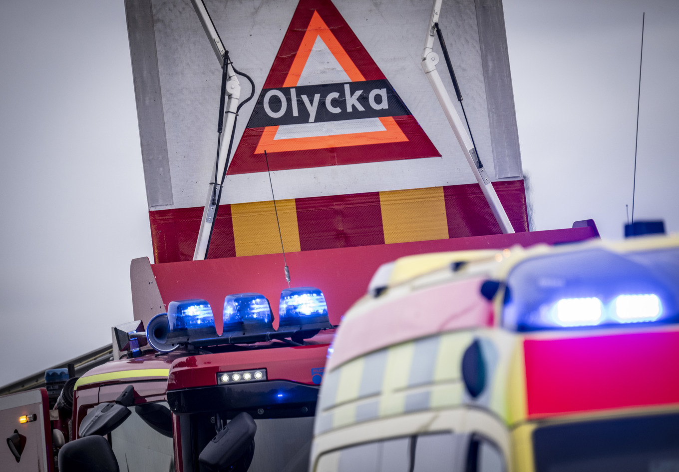 En buss har vält ner i diket vid E4 i Lövånger söder om Skellefteå. Arkivbild. Foto: Johan Nilsson / TT