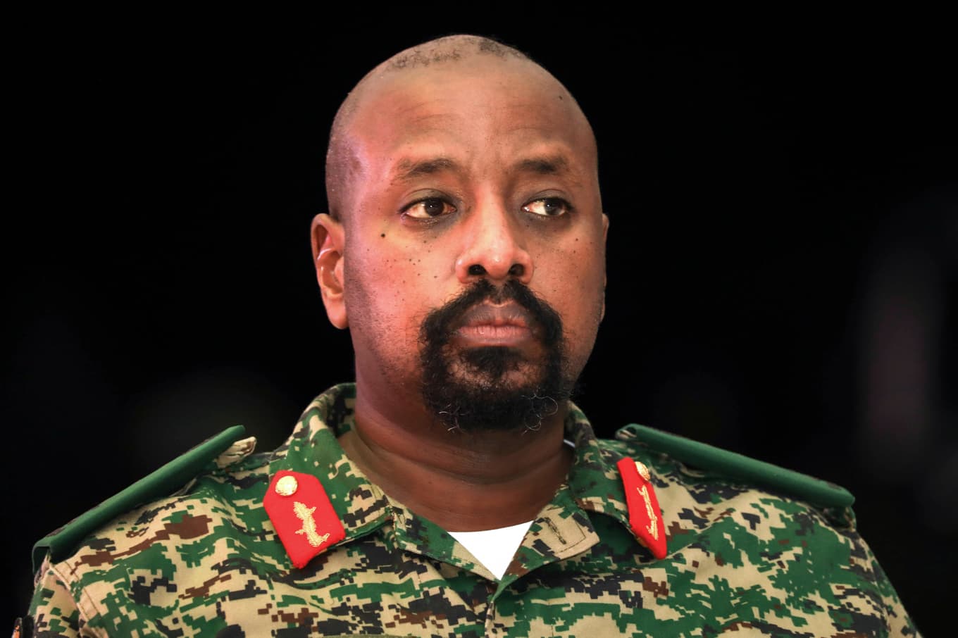 Ugandas arméchef Muhoozi Kainerugaba. Foto: Hajarah Nalwadda/AP/TT
