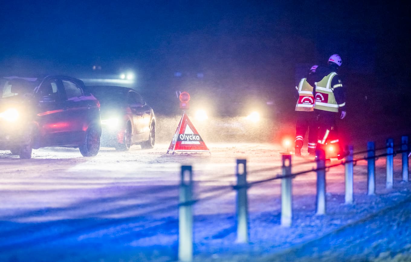 Flera trafikolyckor har inträffat under eftermiddagen och kvällen, men inga personskador har rapporterats. Foto: Johan Nilsson/TT