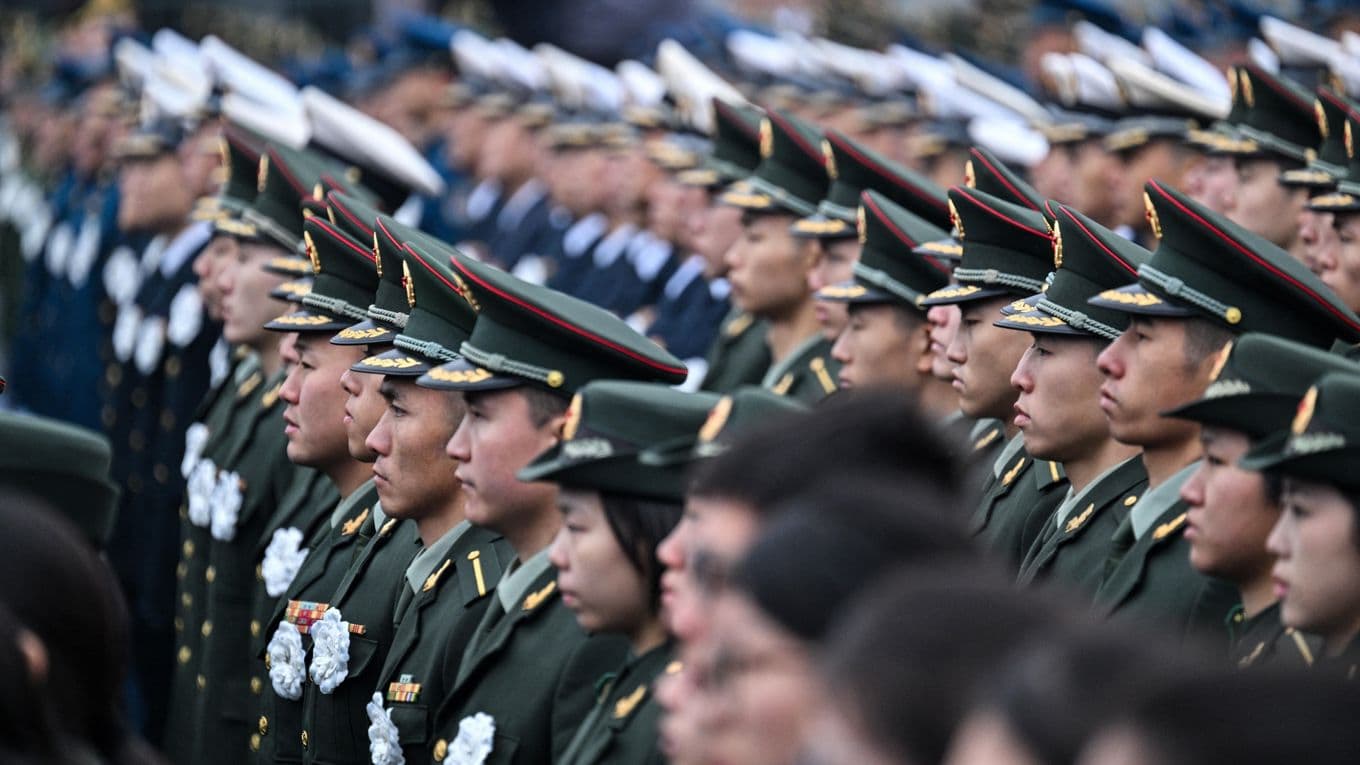 Läget är spänt inom den kinesiska militären efter utrensningarna av två av landets mest inflytelserika generaler. Foto: Hector Retamal/AFP via Getty Images