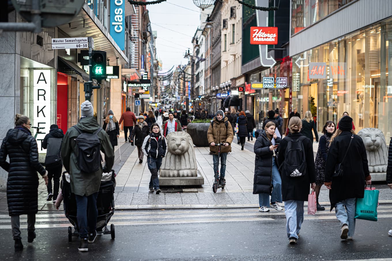 Sveriges befolkning växer långsamt. Totalt handlar det om en ökning med knappt 20 000 personer förra året. Foto: Sofia Drevemo