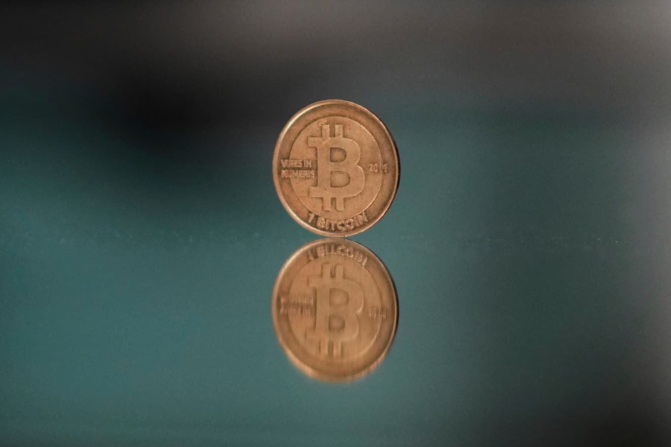 Bithumb uppger att de fått tillbaka 99,7 procent av de bitcoin som överfördes felaktigt. Arkivbild. Foto: Petr David Josek/AP/TT