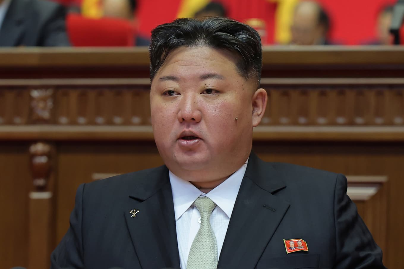 Nordkoreas envåldshärskare Kim Jong-Un under partikongressen. Foto: KCNA/Krea News Service/AP/TT