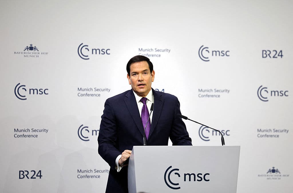 USA:s utrikesminister Marco Rubio håller tal vid säkerhetskonferensen i München. Foto: Alexandra Beier / POOL / AFP via Getty Images