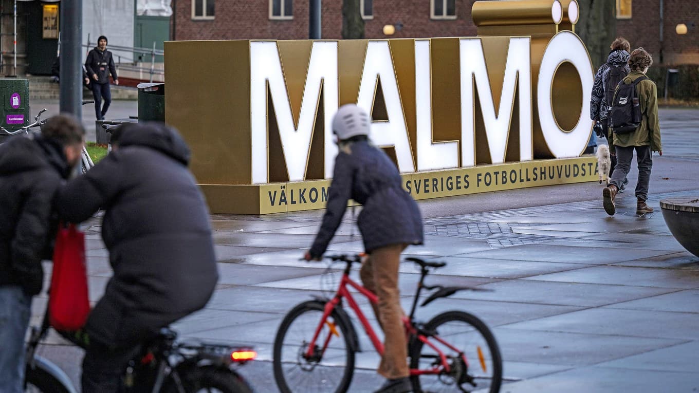 Malmö Stad satsar hårt på sociala medier. Under Eurovision 2024 svarade man på 900 kommentarer. Foto: Johan Nilsson/TT