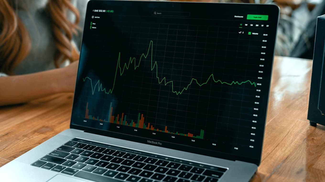 I en digital ekonomi där arbete och kapital flyttas på sekunder prövas varje lands regelverk och skattesystem. Foto: Tech Daily