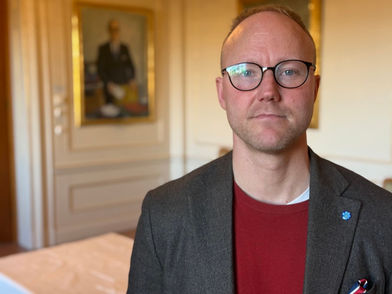Sverigedemokraternas migrationspolitiske talesperson Ludvig Aspling konstaterar att en stram arbetskraftsinvandring inte kommer påverka välfärden. Foto: Staffan Erfors