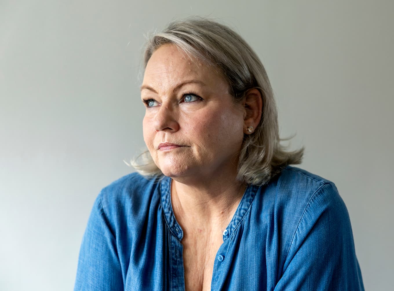 Jessica Söderfjord i Linköping fick vid 54 års ålder diagnosen alzheimer i november 2023. Foto: Stefan Jerrevång/TT