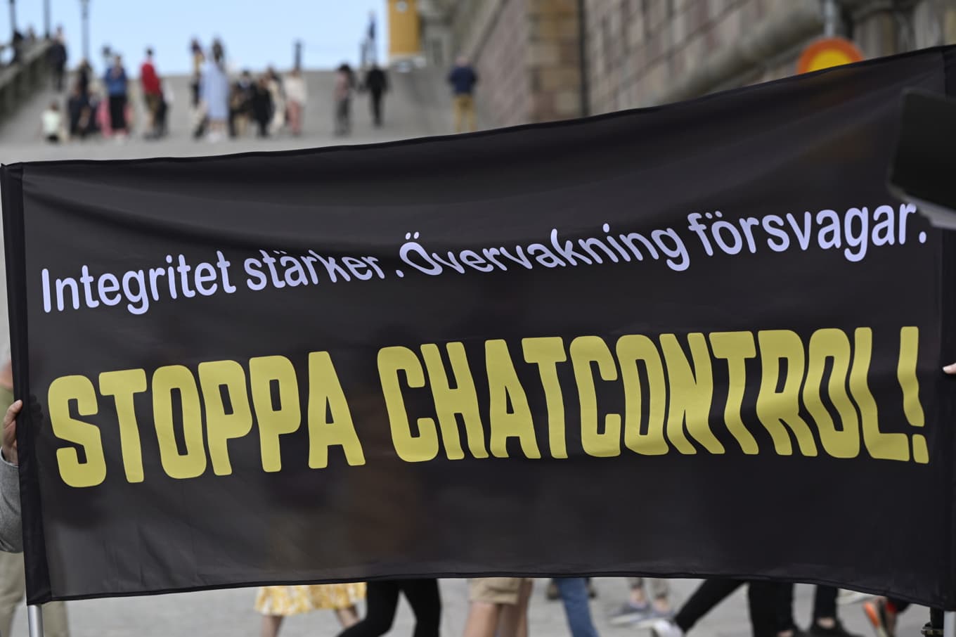 Demonstration i Stockholm 2023 mot EU-kommissionens förslag för att slå mot sexuella övergrepp mot barn på nätet. Arkivbild. Foto: Henrik Montgomery/TT