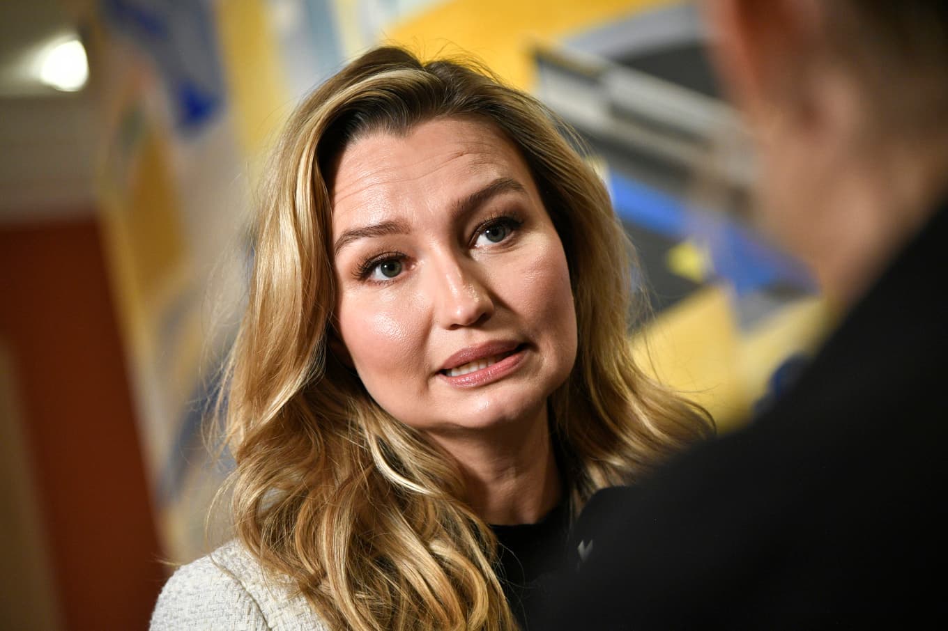 Energi- och näringsminister Ebba Busch (KD) har pausat införandet av effekttariffer i elnäten. Foto: Lars Schröder/TT