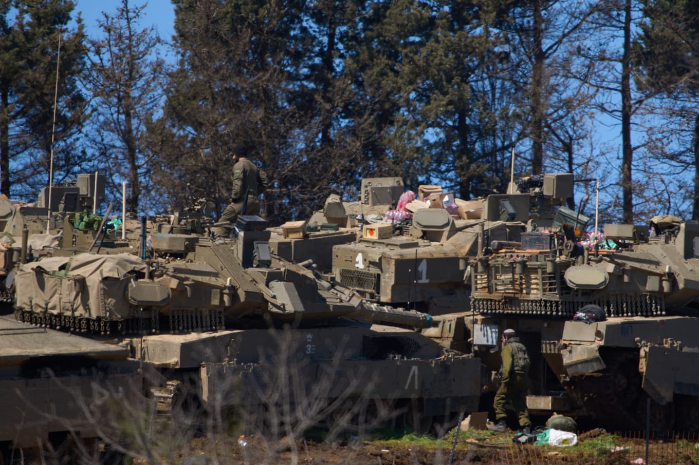 Israeliska soldater nära gränsen mot Libanon i södra Israel. Bild från 17 mars. Foto: Ariel Schalit /AP/TT