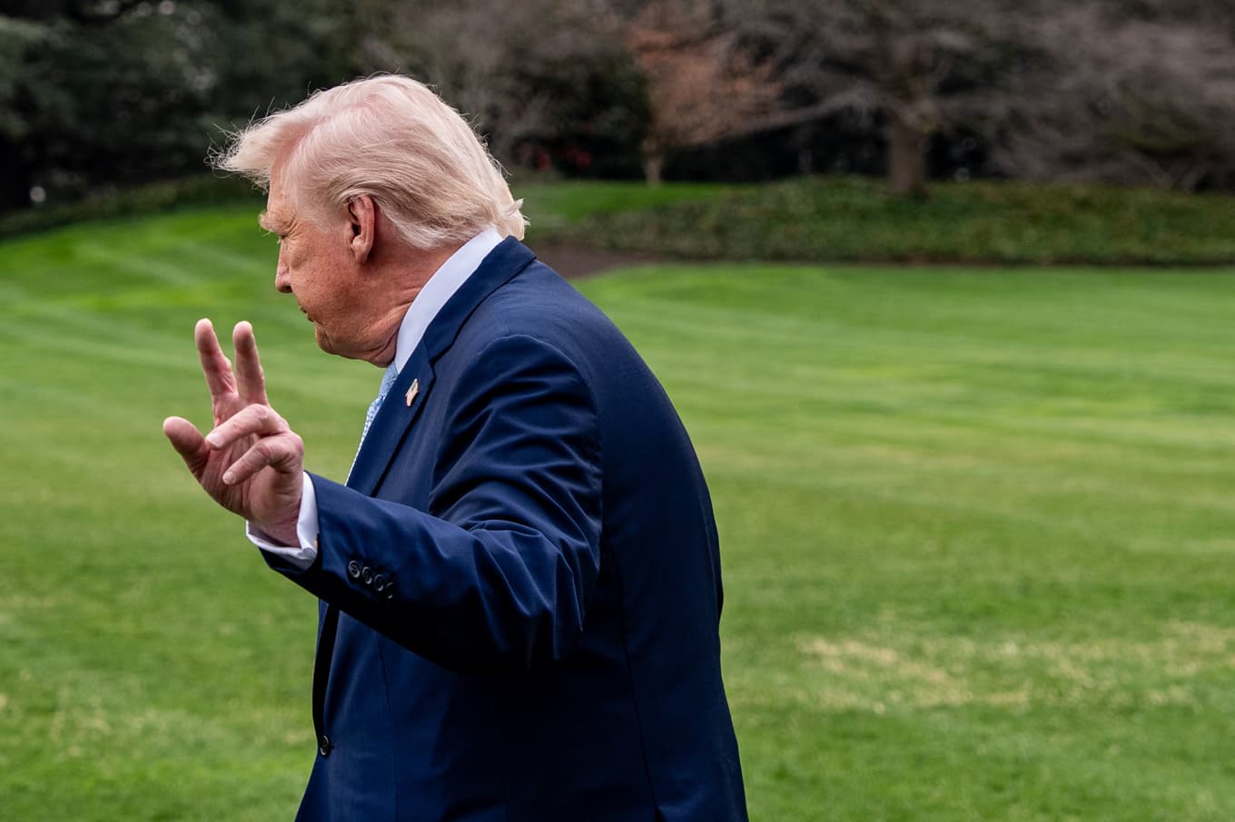 USA:s president Donald Trump menar att samtalen med Iran går bra. Foto: Alex Brandon/AP/TT