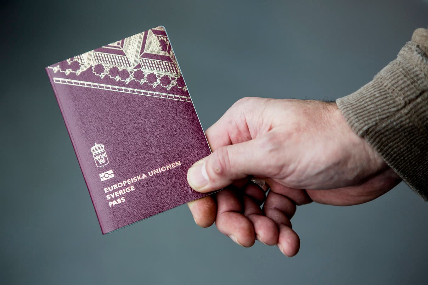 Ett svenskt pass. Foto: Christine Olsson/TT