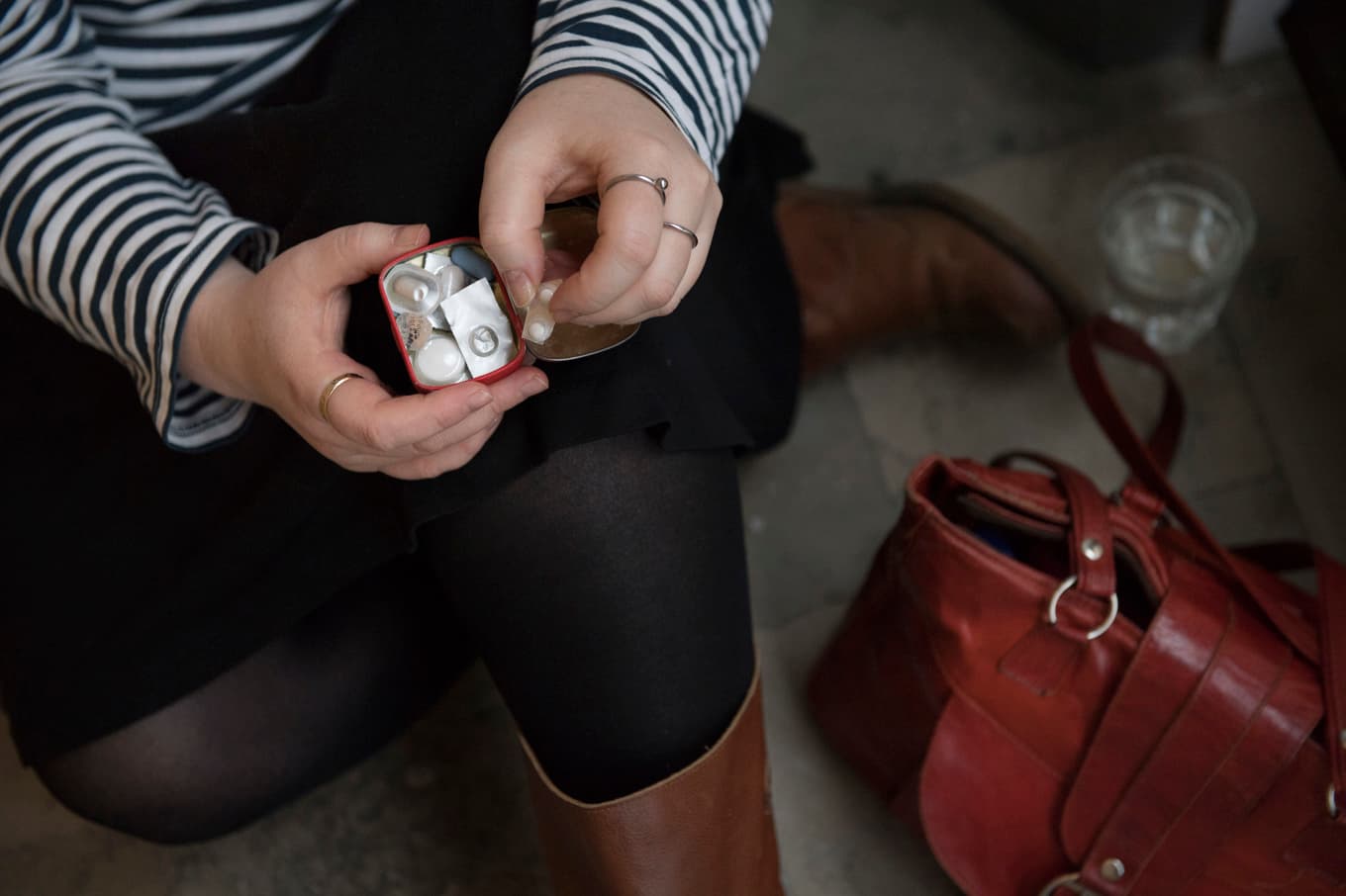 En ny studie visar att kvinnor använder värktabletter oftare än män. Arkivbild. Foto: Jessica Gow/TT