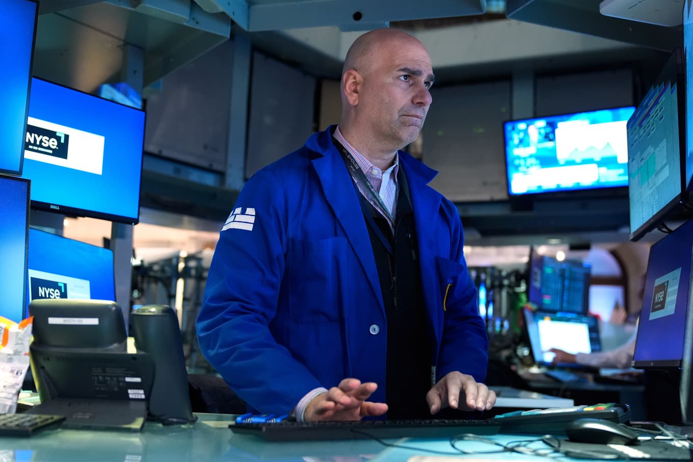 Handlare i det anrika börshuset i New York såg hur de ledande aktieindexen steg under tisdagen. Foto: Seth Wenig/AP/TT