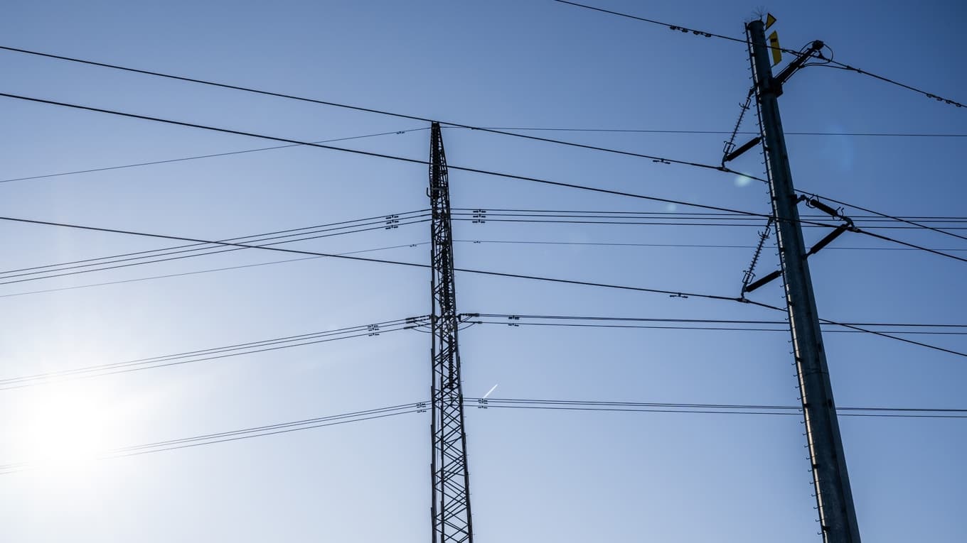 Socialdemokraterna vill stoppa nya elexportkablar och pausa införandet av effekttariffer i elnäten för att skydda hushåll från högre elkostnader. Foto: Johan Nilsson / TT