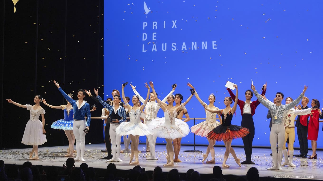 Prix de Lausannes prisutdelning 2026 var en högtidlig och glädjefull tilldragelse där 14 finalister erhöll stipendier för vidare studier vid ledande dansskolor eller engagemang vid danskompanier. Foto: Gregory Batardon