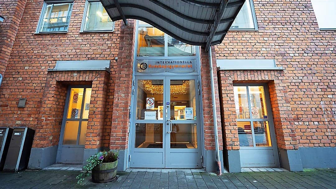 Friskolor används som exempel på tydligare styrning mot resultat. Skribenten vill se öppna mått på skolors förädlingsvärde och faktisk prestation. Foto: Sofia Drevemo