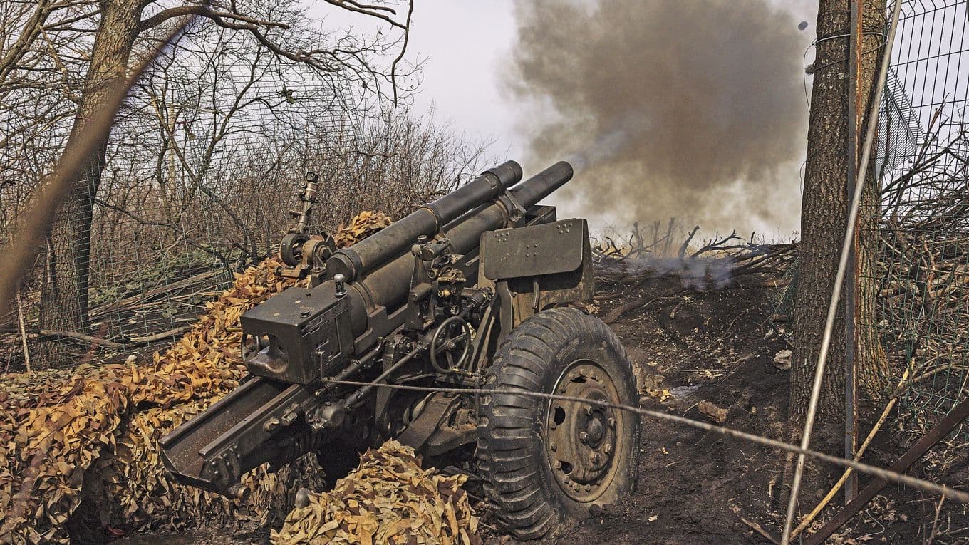 Under större delen av Ukrainakriget har striderna ägt rum längs en frontlinje, som avfolkats. Foto: Diego Fedele/Getty Images