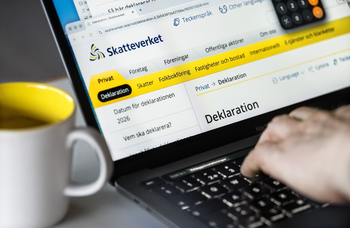I samband med att skatteåterbäringen ska betalas ut varnar Skatteverket för att bedragare brukar vara i farten. Foto: Claudio Bresciani/TT