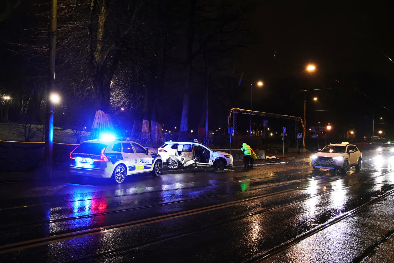 Polis och räddningstjänst på plats efter en krock i centrala Göteborg. Foto: Adam Ihse/TT
