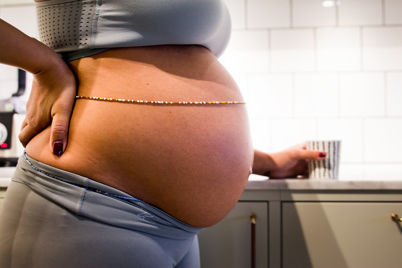 Eftersom PFAS kan passera moderkakan utsätts även fostret, om mamman dricker PFAS-haltigt vatten. Arkivbild. Foto: Isabell Höjman/TT