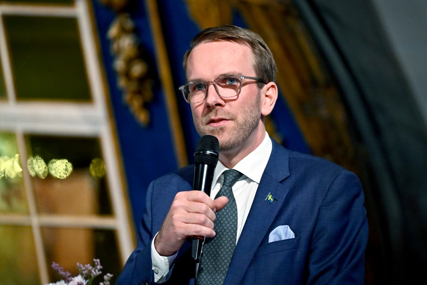 Infrastrukturminister Andreas Carlson (KD) på Sjöhistoriska museet under fredagen i samband med att upphandlingen av en ny isbrytare signerades. Foto: Christine Olsson/TT