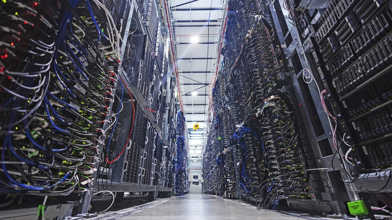 AI-modellerna kräver stora serverhallar för de omfattande beräkningarna. Foto: Sameer al-Doumy/AFP/Getty Images