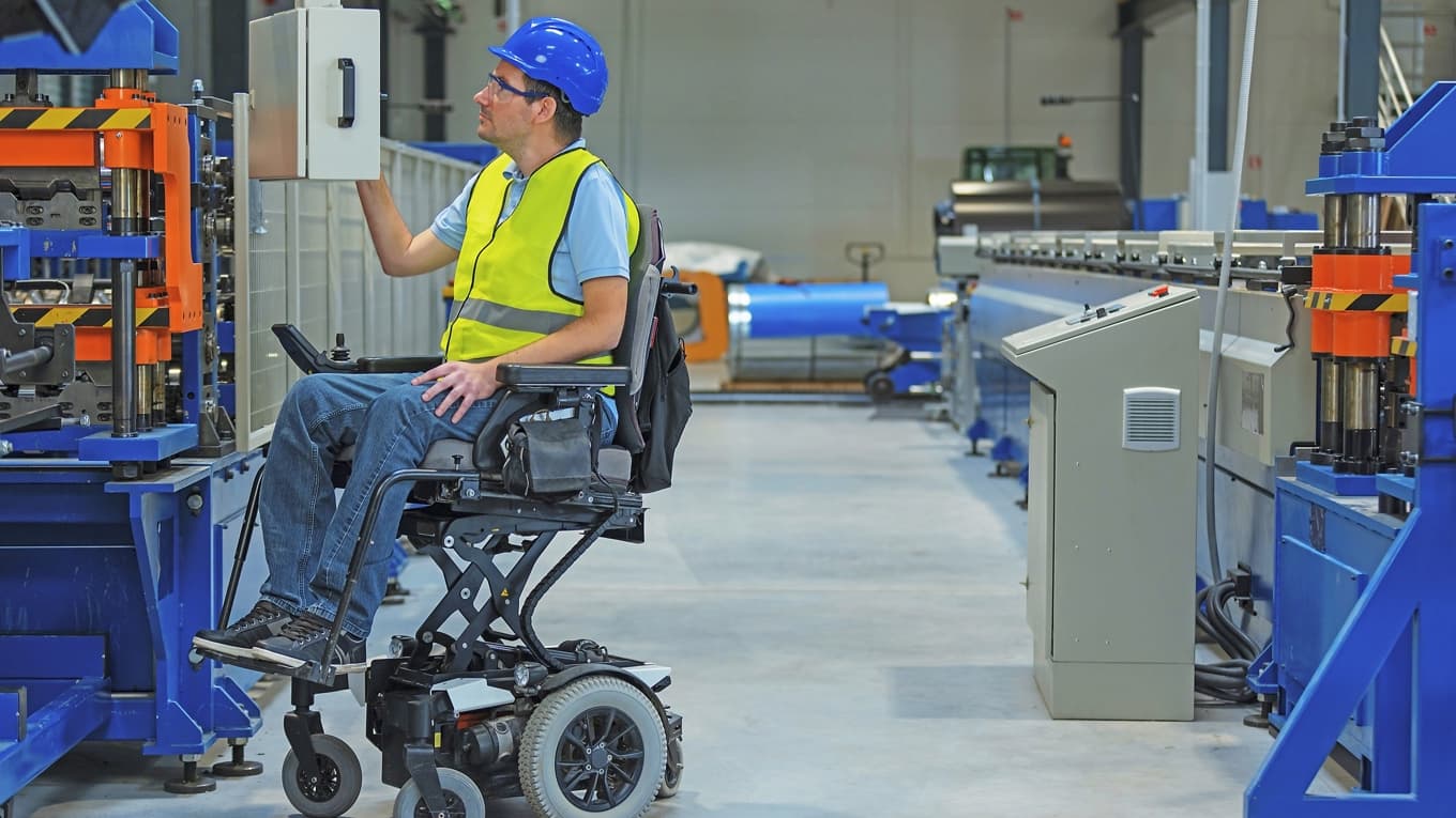 Målet för LSS-arbetet är att ge funktionshindrade anpassat stöd, så att de kan leva ett fullgott liv. Foto: Shutterstock