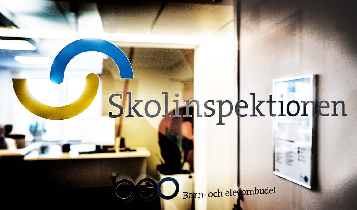 Skolinspektionen menar att kommuner brister i att motivera vuxna som saknar grundläggande ut att studera på komvux. Foto: Tomas Oneborg/SvD/TT