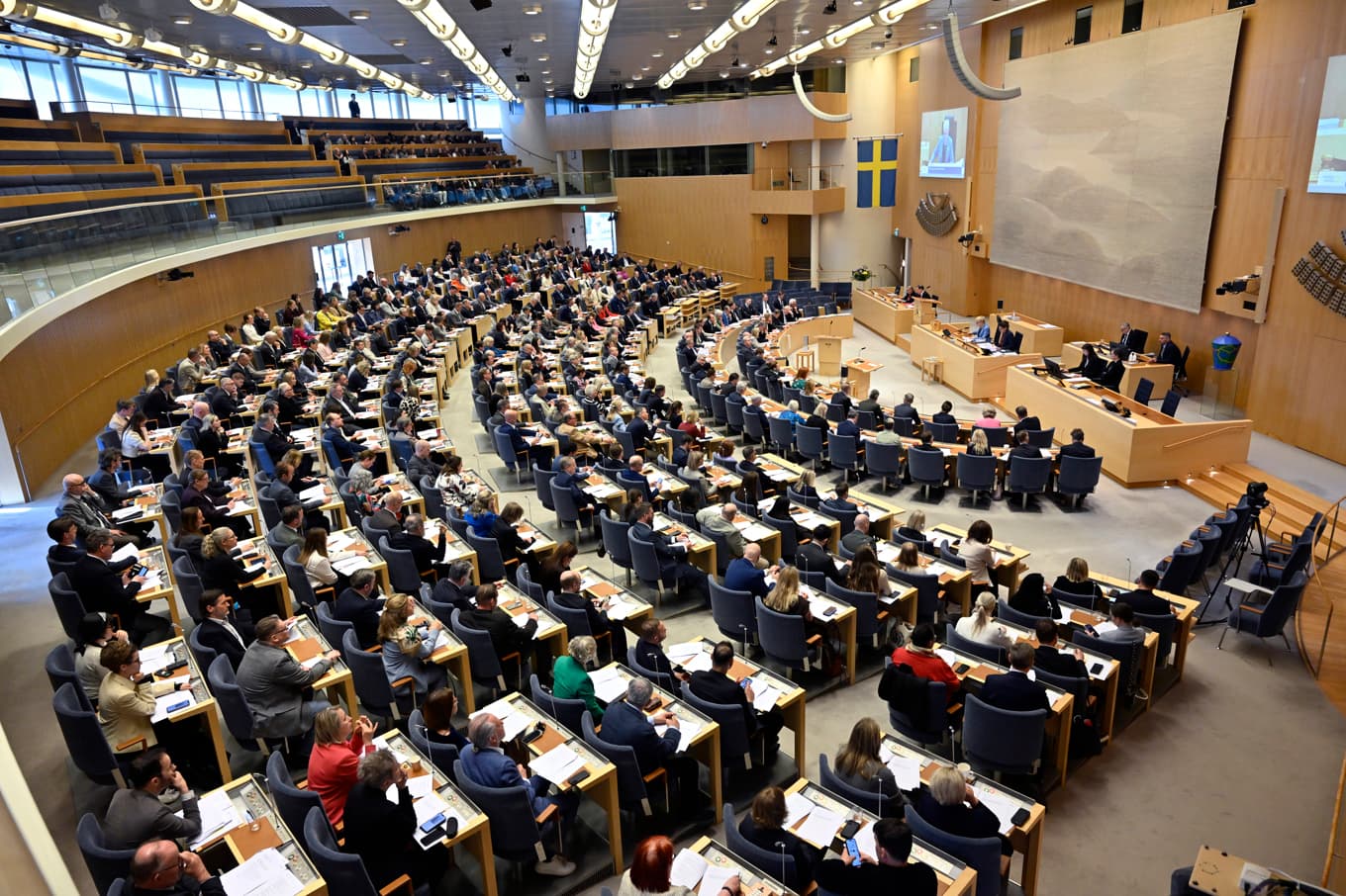Flera omröstningar i riksdagen kan bli rysare efter att kvittningssystemet brakat samman. Foto: Pontus Lundahl/TT