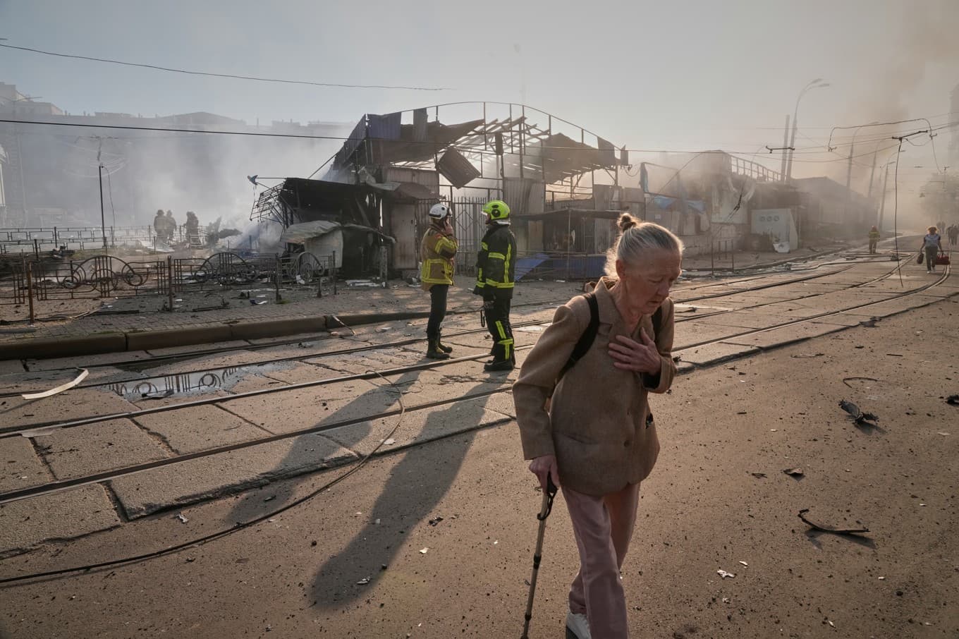 Nattens attacker träffade bland annat en marknadsplats i Kiev. Foto: Efrem Lukatsky /AP/TT