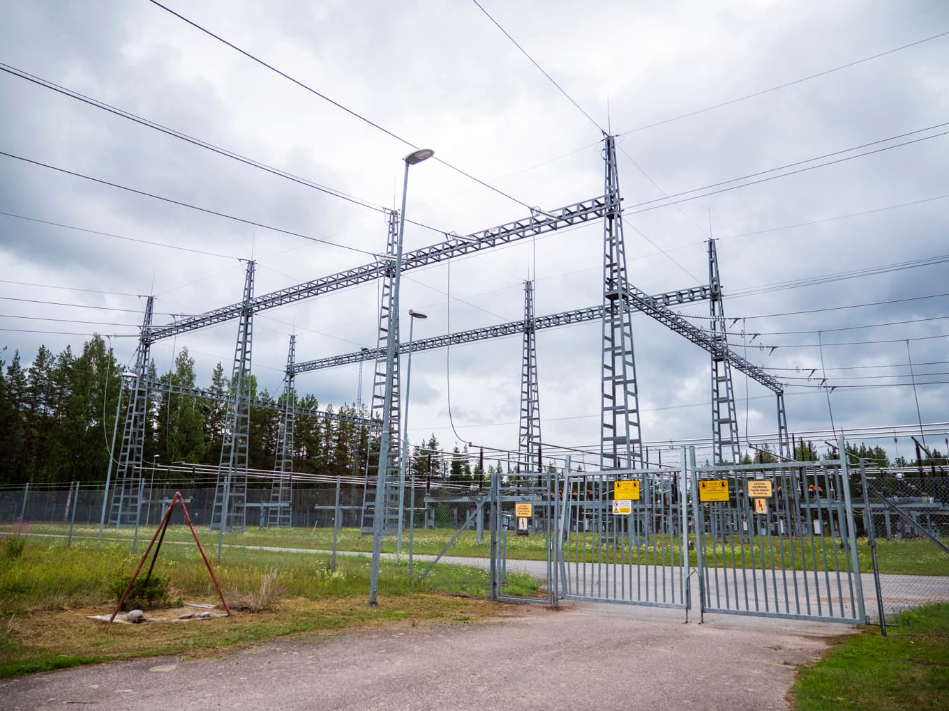 Elprissättningen formas i dag över nationsgränser, vilket gör kostnaderna mer svårförutsägbara för både hushåll och företag. Foto: Bilbo Lantto