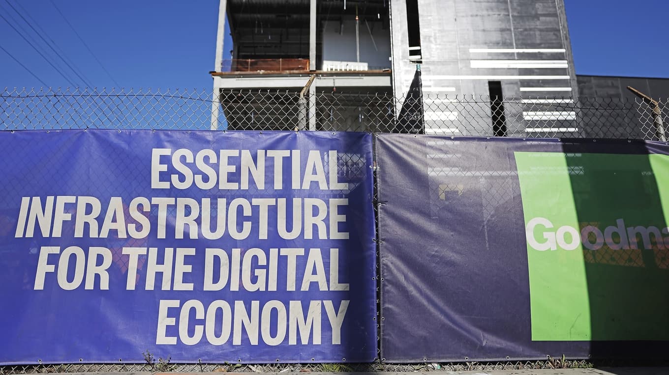 EU vill tredubbla datacenterkapaciteten de närmaste fem åren, men avslöjas nu med att begränsa information om miljöpåverkan. Foto: Mario Tama/Getty Images