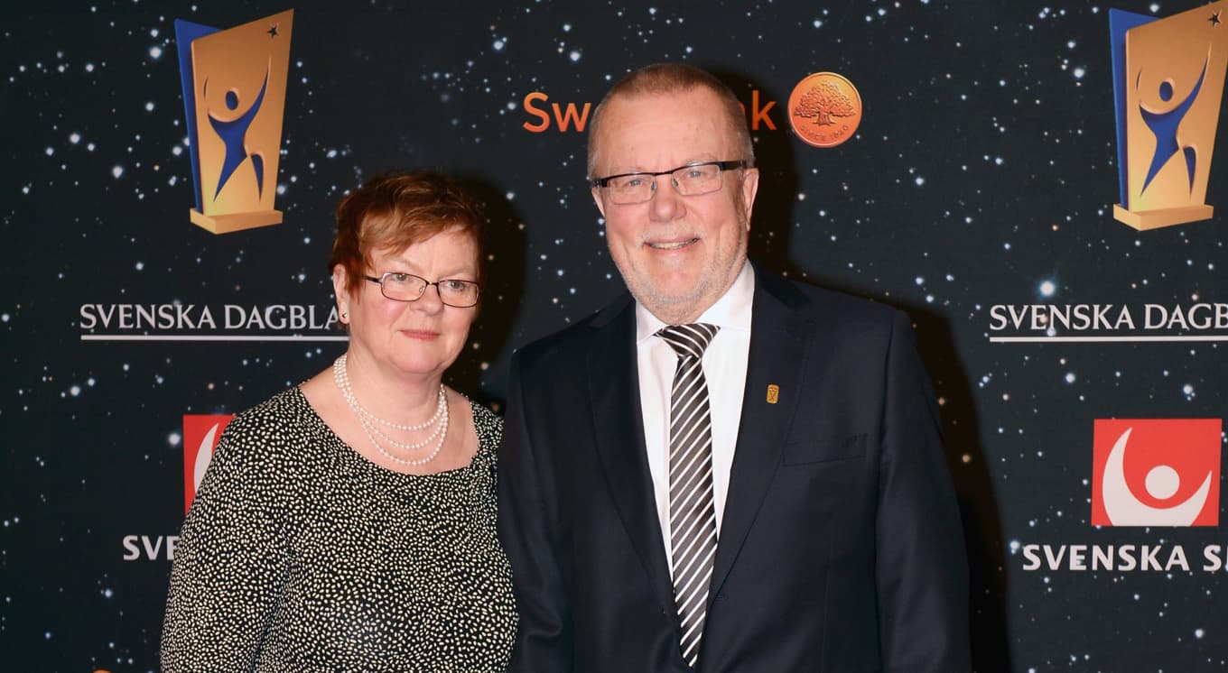 Leif Boork med hustrun Tina. De har varit tillsammans i över 50 år och träffades på dans i Tibro, fastän Boork inte kan dansa. Foto: Maja Suslin/TT