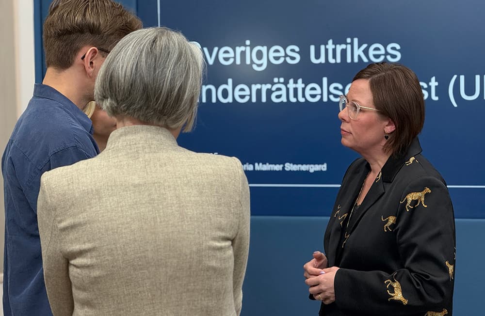 Utrikesminister Maria Malmer Stenergard (M) fick ett stort antal frågor när hon presenterade regeringen planer på en ny underrättelsetjänst. Foto: Staffan Erfors