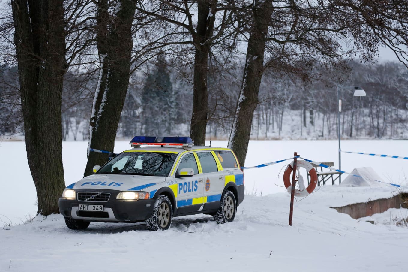 Platsen där den 39-åriga kvinnan hittades död 2015. Mannen som misstänkts för mord frias nu av Attunda tingsrätt. Arkivbild. Foto: Christine Olsson/TT