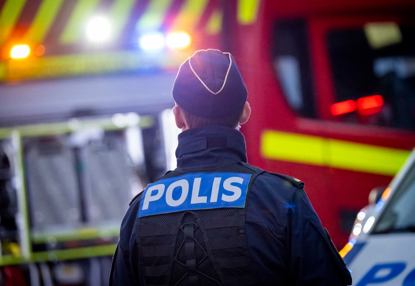 Polis och räddningstjänst evakuerade det brinnande huset. Arkivbild. Foto: Johan Nilsson/TT