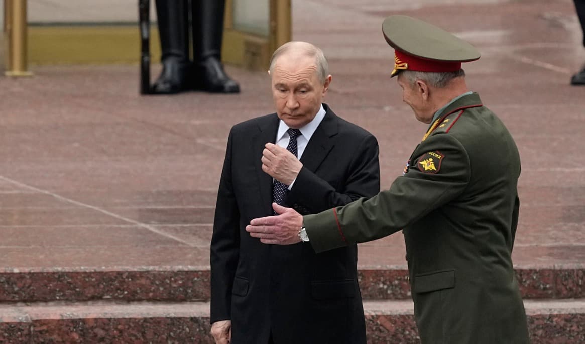 Rysslands president Vladimir Putin under ett högtidlighållande av 85-årsdagen av Nazitysklands intåg i Sovjetunionen i Moskva i veckan. Foto: Aleksandr Zemlianitjenko/AP/TT