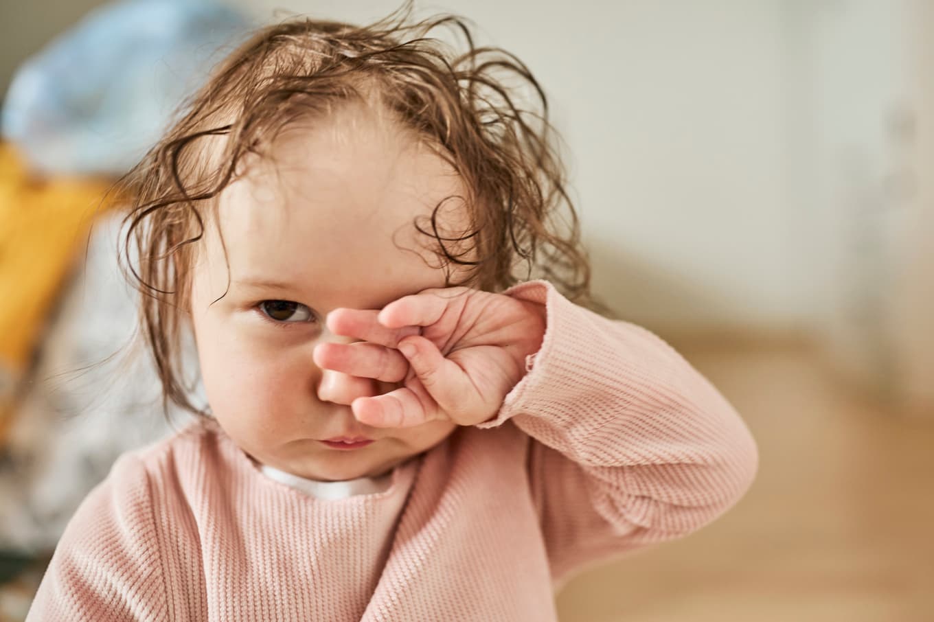 En trött chef skiljer sig inte mycket från ett trött barn – lättirriterad, gnällig, krävande – medan omgivningen försöker anpassa sig. Foto: Shutterstock