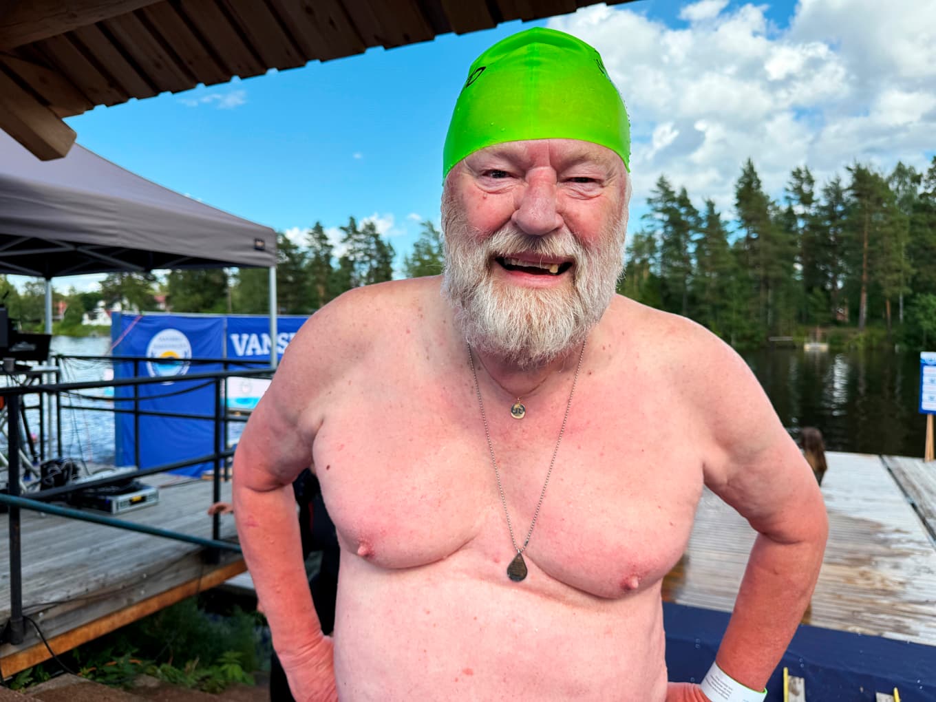 78-årige Mariestadsbon Lennart Johansson har 49 Vansbrosimningar och 46 En svensk klassiker bakom sig. Foto: Vansbrosimmet.se