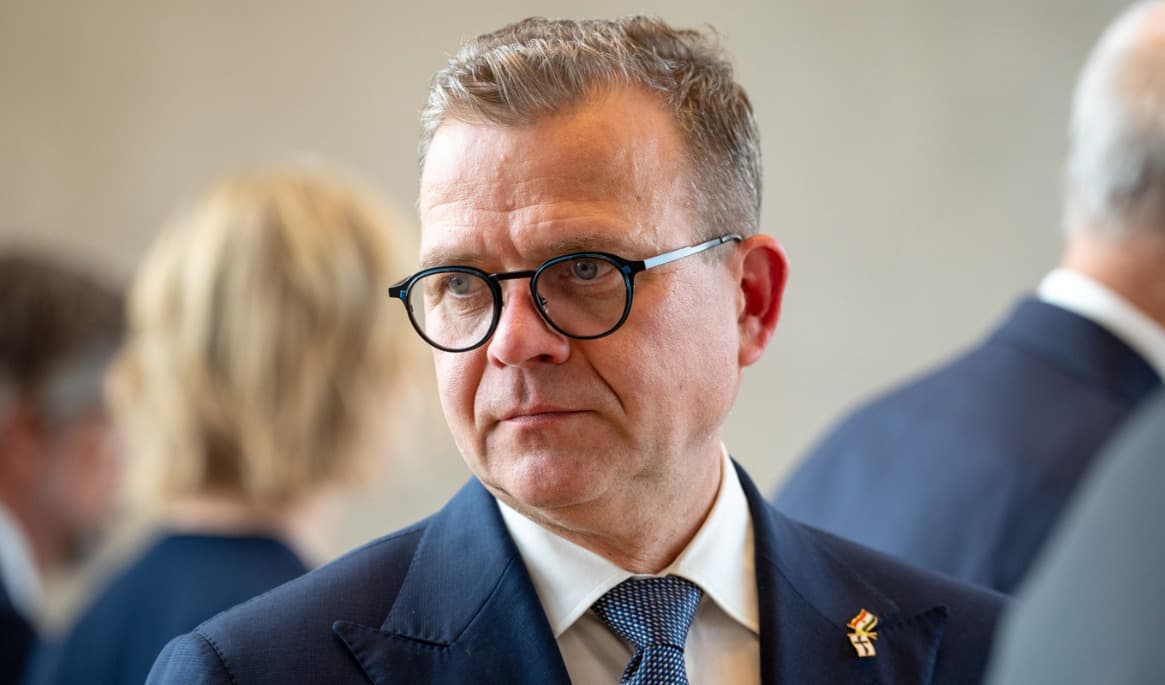 Finlands statsminister Petteri Orpo anklagas för korruption efter ett beslut om statligt stöd till ett arenabygge i Helsingfors. Bilden togs vid ett besök i Oslo i maj. Foto: Amanda Pedersen Giske/NTB/TT