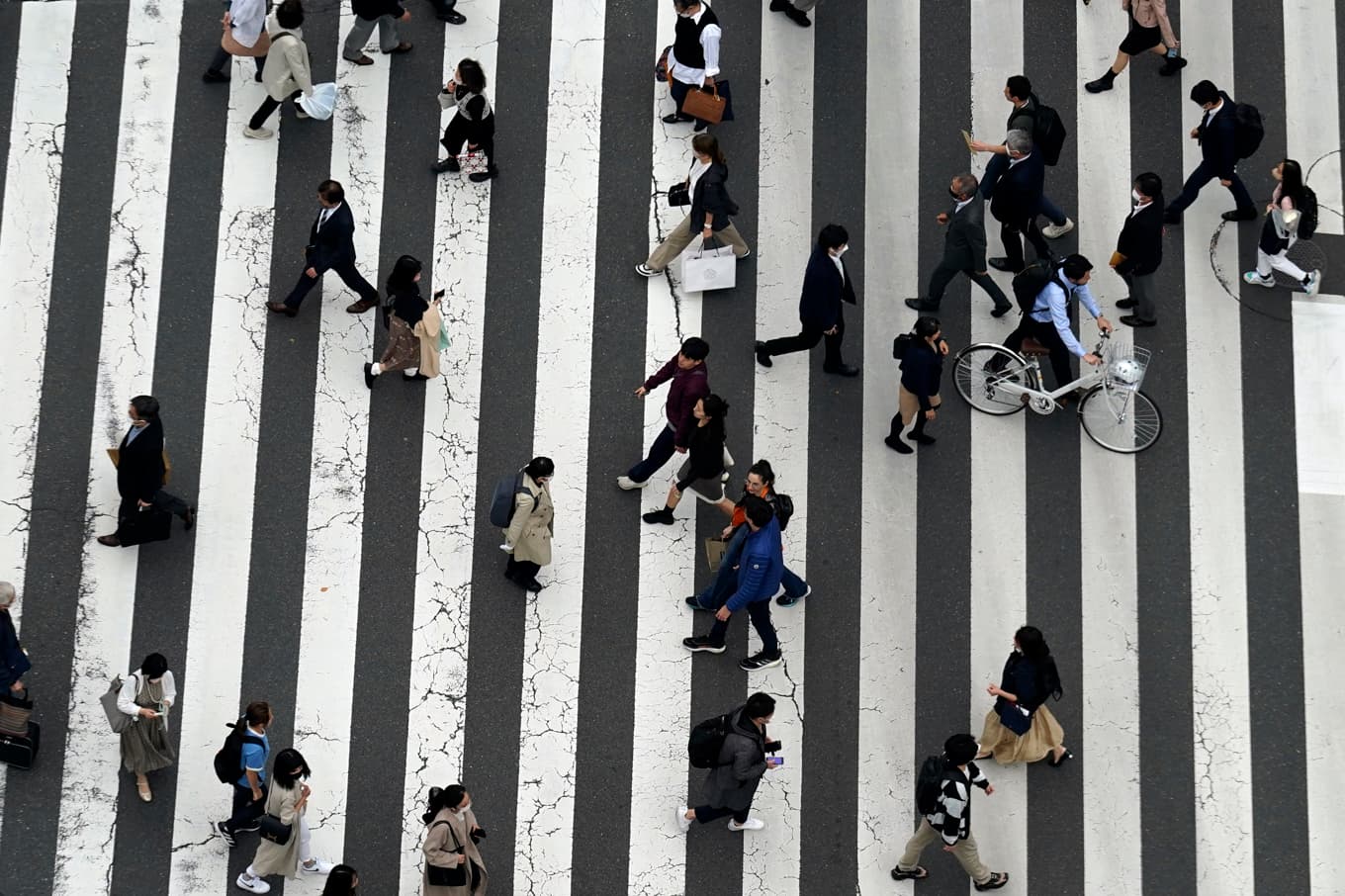 Färre än 120 miljoner japaner bor i Japan, enligt officiell statistik. Bilden togs i Tokyo 2023. Foto: Eugene Hoshiko/AP/TT