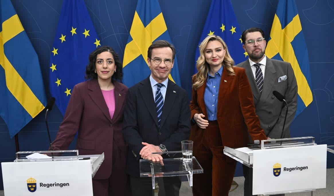 Partiledarna Simona Mohamsson (L), Ulf Kristersson (M), Ebba Busch (KD) och Jimmie Åkesson (SD) i samband med en pressträff i mars. Foto: Fredrik Sandberg/TT