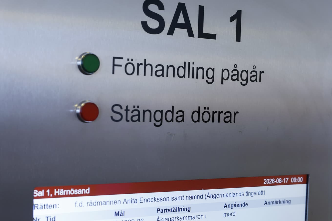 Förhandlingen i Ångermanlands tingsrätt mot den man som misstänks för två mord i Brattås har inletts. Foto: Mats Andersson/TT